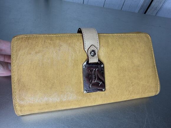L.A.M.B. Handbags - L.A.M.B. Gwen Stefani Distressed Y2K Leather Wallet Tan Designer Vintage